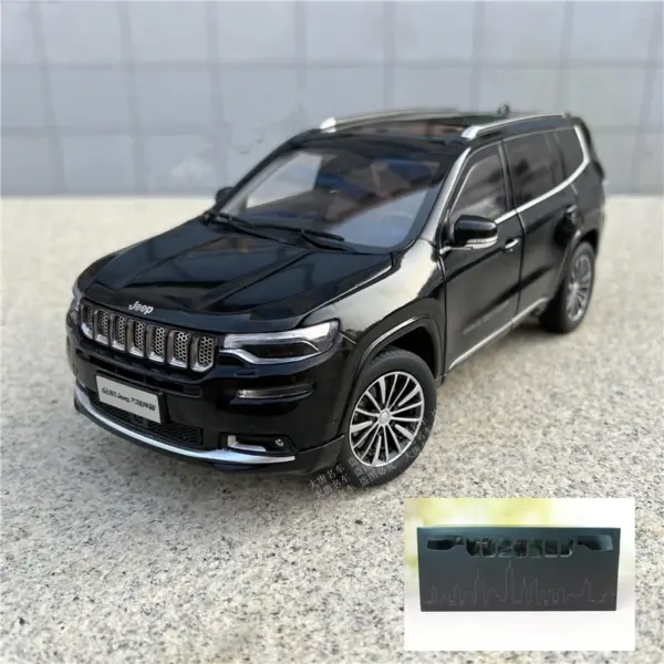 1:18 Jeep Grand Commander Alloy Diecast Model - Image 9