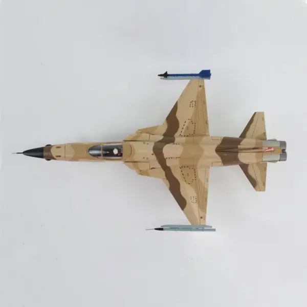 1:72 F-5N Fighter Jet Collectible Model - Image 3