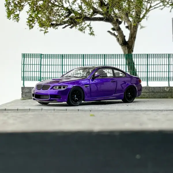 Diecast 1:64 M3 E92 Alloy Car Model - Image 2