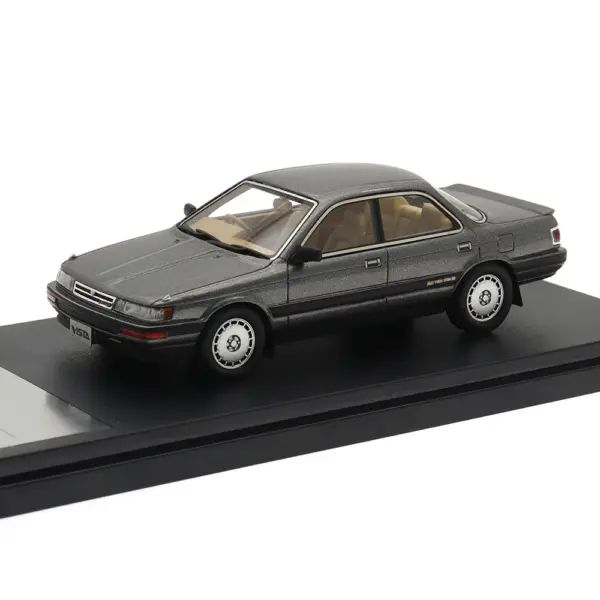 Hi-story 1:43 Toyota Vista 2000GT Resin Model - Image 3