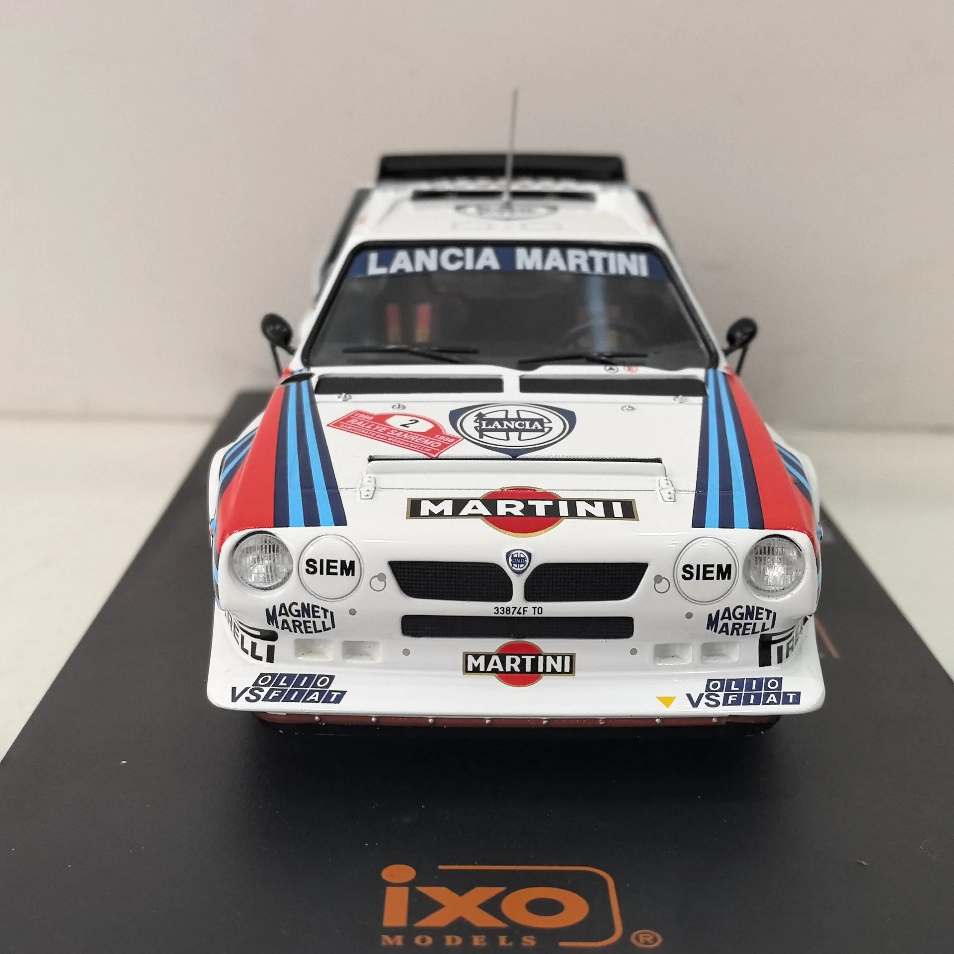 IXO 1:24 Scale LANCIA DELTA S4 #2 1986 Diecast Model Car 3 IXO 1:24 Scale LANCIA DELTA S4 #2 1986 Diecast Model Car - Image 3