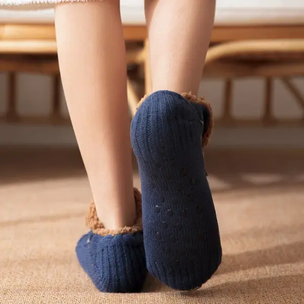 Thermal Fleece-Lined Floor Socks for Women and Men - Image 4