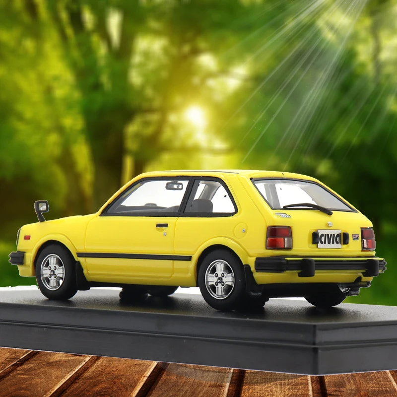 Honda Civic Scale 1:43 Diecast Car Model 5 Honda Civic Scale 1:43 Diecast Car Model - Image 5