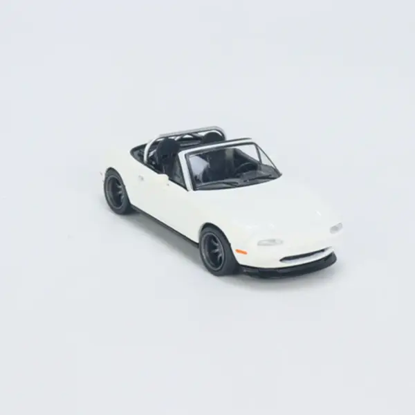 1:64 Miata MX-5 Tuned Alloy Car Model - Image 4
