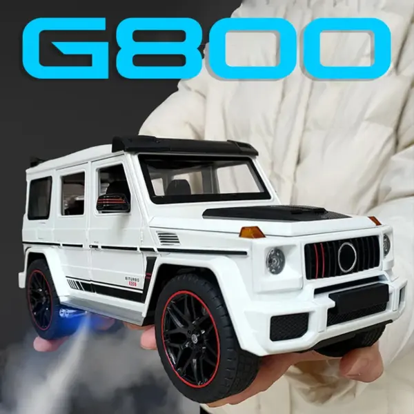 1:18 Maisto Mercedes-Benz G800 Off-Road SUV Model - Image 3