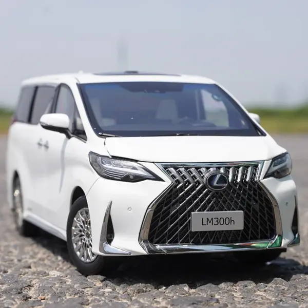 Diecast Lexus LM300h MPV 1:18 Scale Model - Image 2