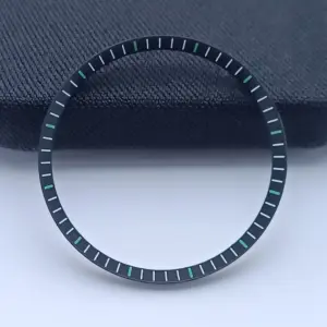 S6e305e70b4af412eb84d5f751ffc9b32G 1