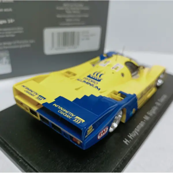 Spark 1:43 Resin Porsche 962C LeMans 1990 Model - Image 3