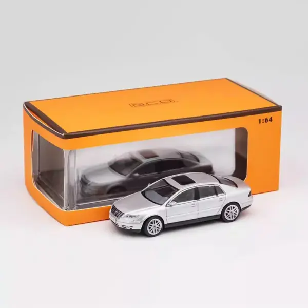 Diecast GCD 1:64 Phaeton Alloy Car Model - Image 6