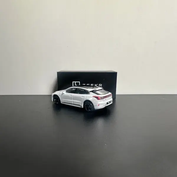 1:64 ZEEKR 001 Alloy Model Collector's Item - Image 4