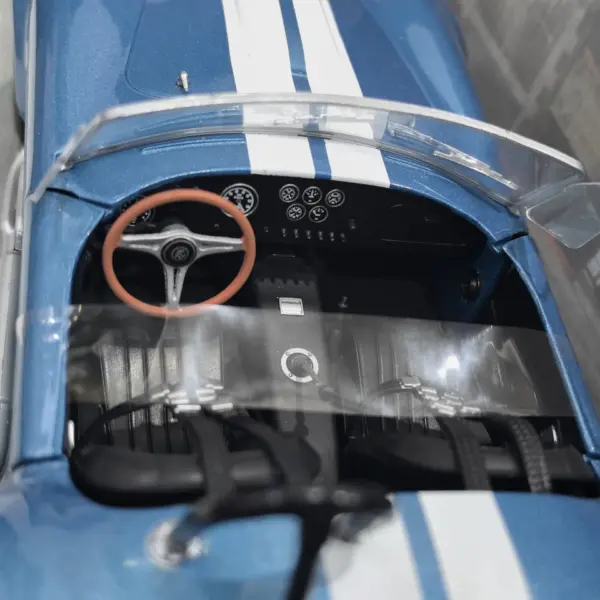 SOLIDO 1:18 Shelby Cobra 427 MKII Alloy Model - Image 4