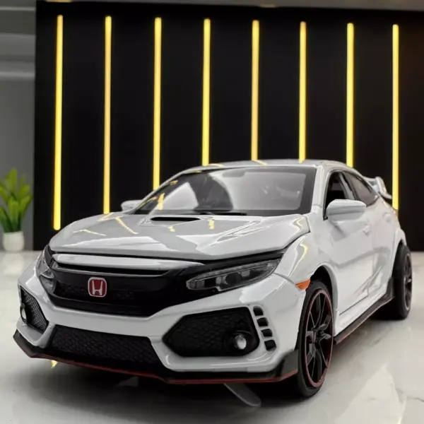 1:32 Honda Civic Type-R Diecast Alloy Model - Image 6