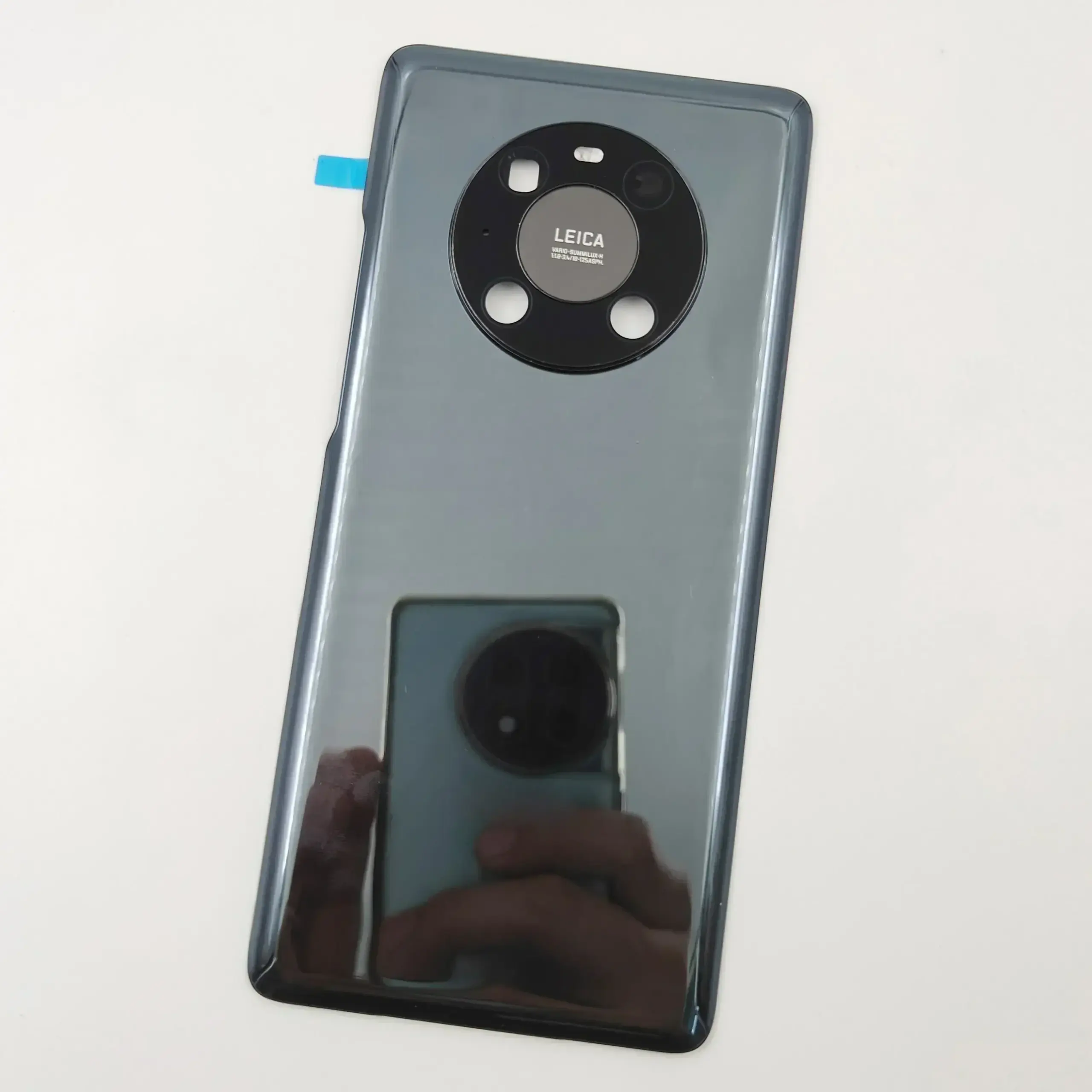 Huawei Mate 40 Pro Glass Back Cover with Logo 5 Huawei Mate 40 Pro Glass Back Cover with Logo - Image 5