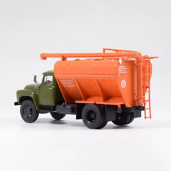 1:43 Scale Diecast Alloy ZSK-10 Loading Transport Vehicle Model - Image 4