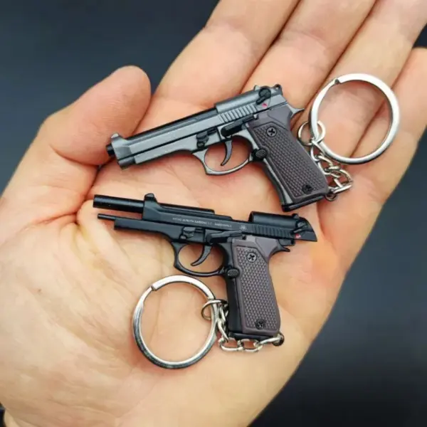 Alloy 1:4 92F Pistol Keychain Fidget Toy - Image 3