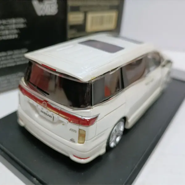 Resin Nissan Highway Star 1:43 Model Collectible - Image 4