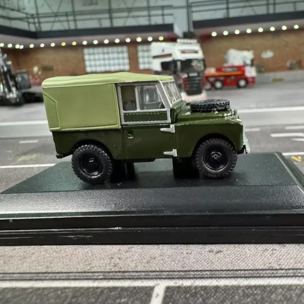 Oxford 1:76 Diecast Land Rover Military Jeep Model - Image 3