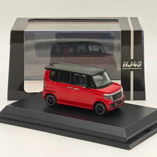 Hobby Japan 1/43 N-BOX Custom Model Car - Image 2