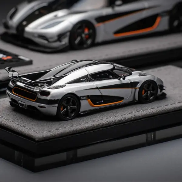 Pre-sale GRYNING ALPS 1:64 Resin Model Car - Image 4
