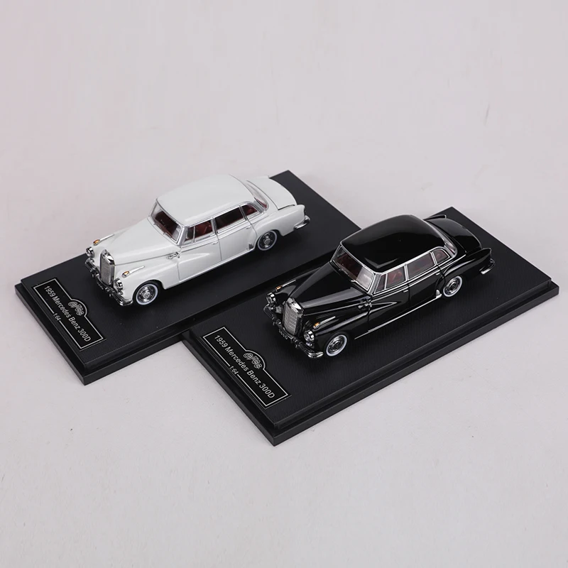 GFCC 1:64 Alloy Model Car with Removable Engine Cover 2 GFCC 1:64 Alloy Model Car with Removable Engine Cover - Image 2