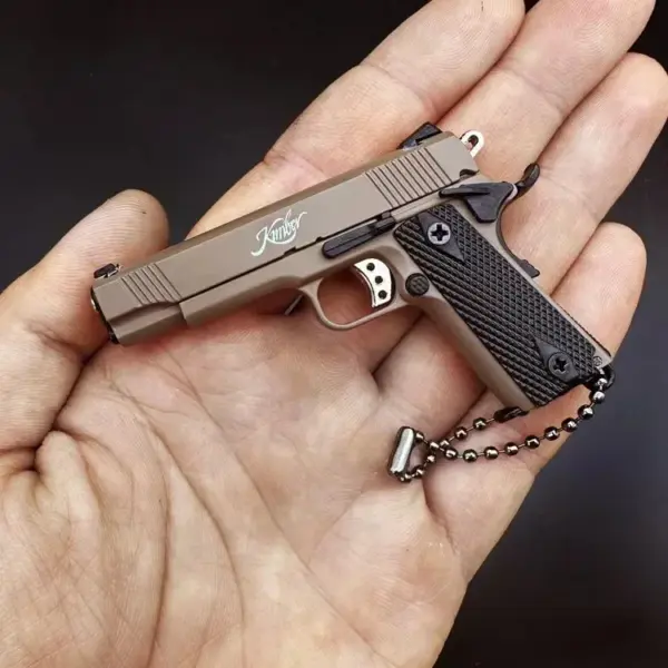 Csnoobs Alloy Mini 1911 Toy Gun Keychain - Image 3