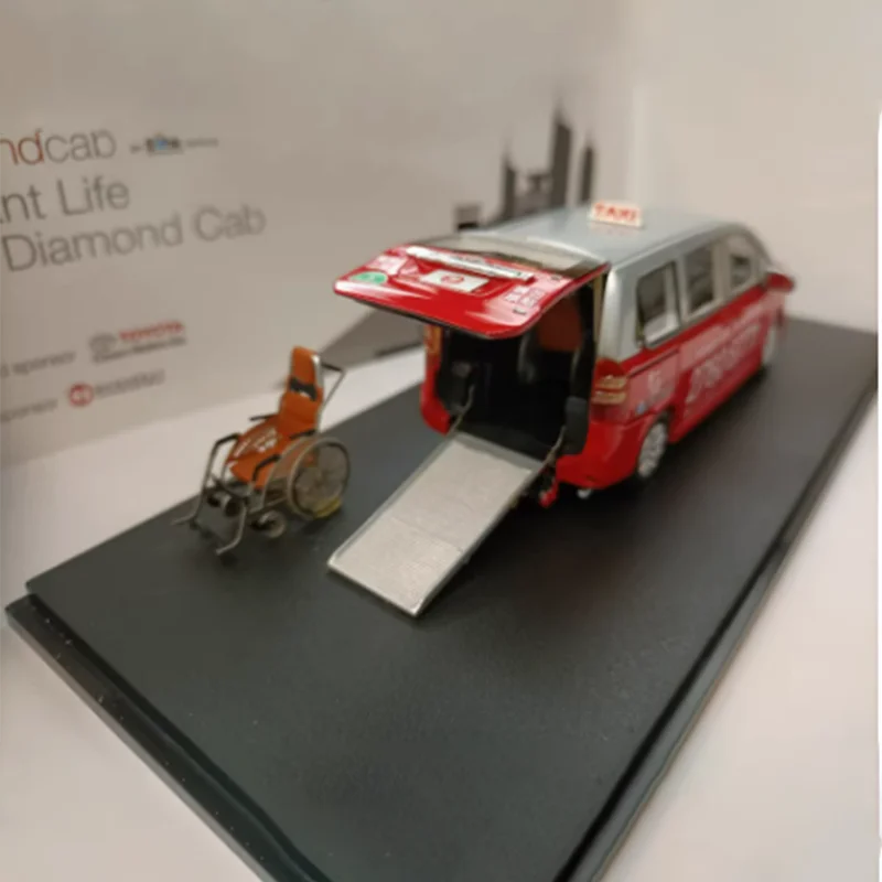 1:43 Hong Kong Diamond Taxi Model Collection 3 1:43 Hong Kong Diamond Taxi Model Collection - Image 3