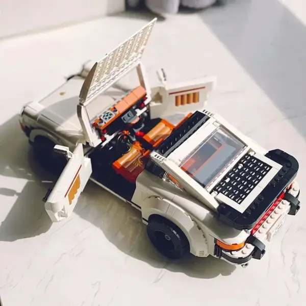 Retro Car Building Blocks Set 2in1 1458PCS Kit - Image 4