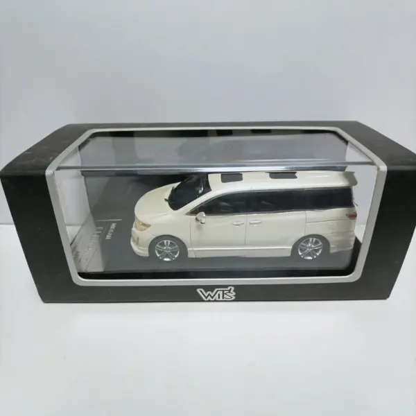 Resin Nissan Highway Star 1:43 Model Collectible - Image 6