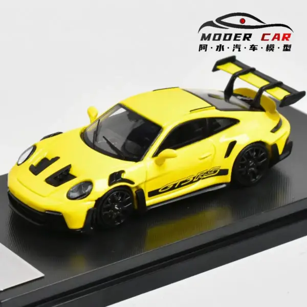 SW Street Weapon 1:64 992 GT3 RS Diecast Model Car - Image 2