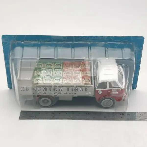 Ixo 1:43 Pegaso 1031 Cementos Tigre Truck Model - Image 6