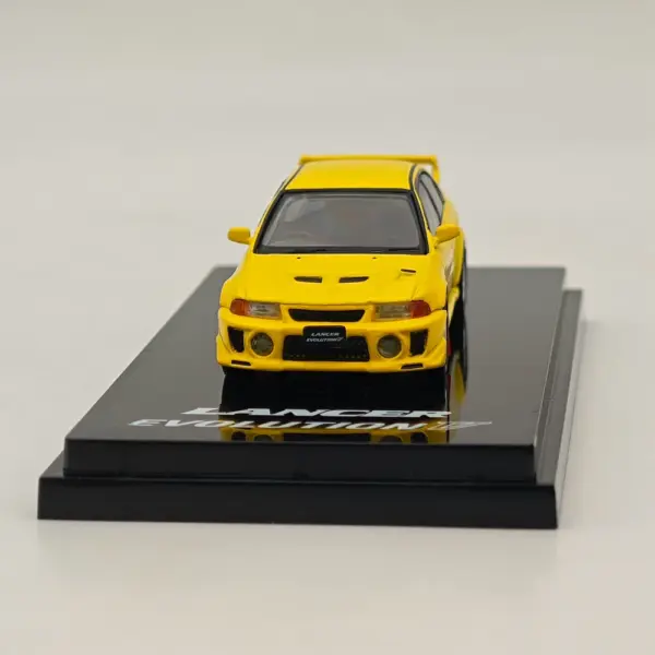 Lancer GSR Evolution V 1/64 Diecast Model Car - Image 4