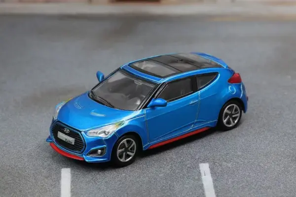 Shadow 1:64 Hyundai Veloster FS Turbo Diecast Model - Image 4