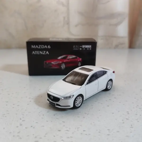 JERREN 2020 Diecast 1:64 Alloy Car Model - Image 4