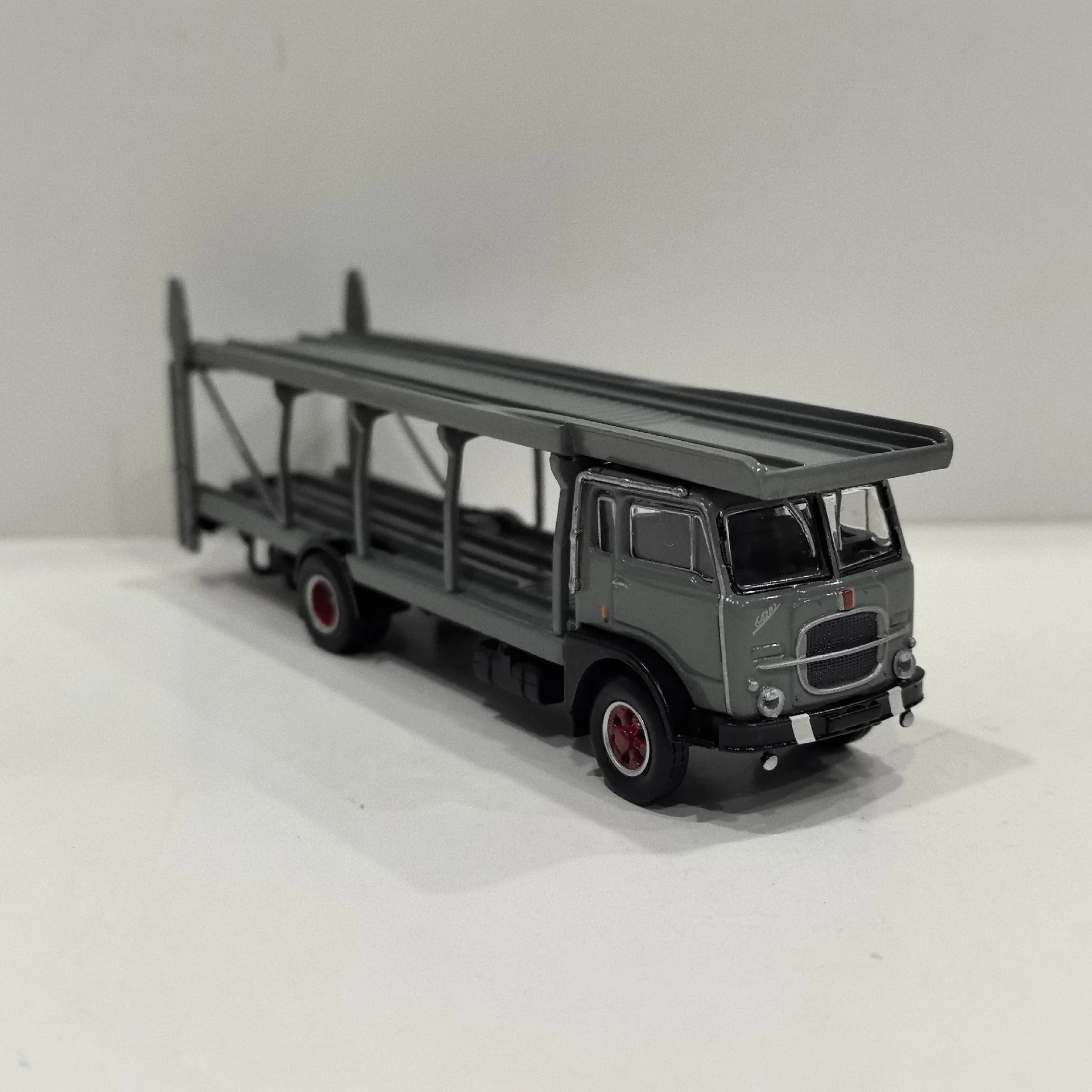 1:87 Scale HO FIAT 640 Model Truck Ornament 3 1:87 Scale HO FIAT 640 Model Truck Ornament - Image 3