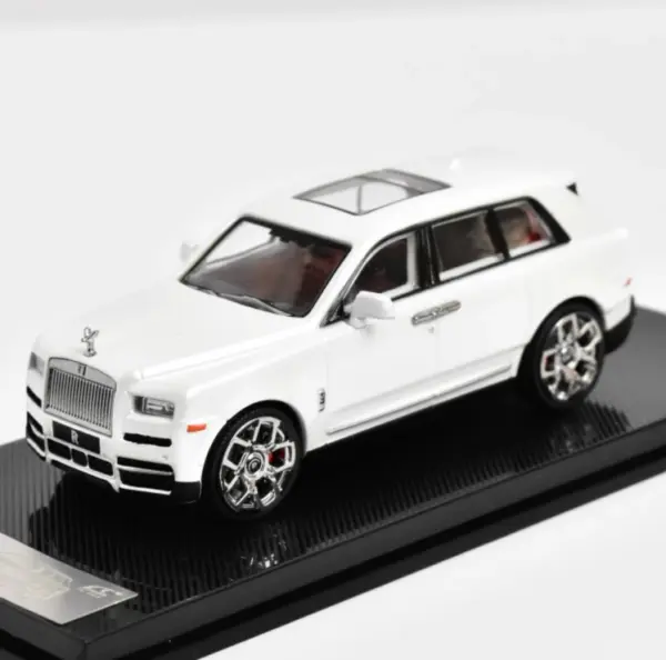 1:64 Cullinan SUV Diecast Model Car - Image 13