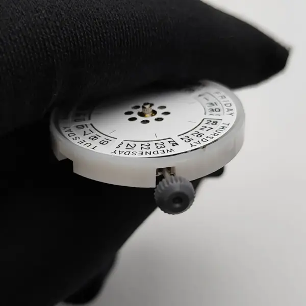 Dwayne Campbell 8285 Watch Movement with Dual Calendar - Image 5
