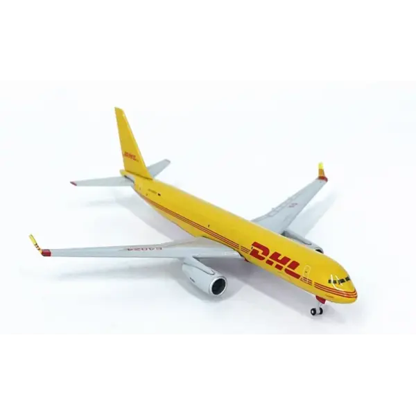 Diecast 1:500 DHL TU-204C Aircraft Model Collection - Image 5