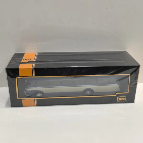 IXO 1:43 SKODA Bus 706 RO 1947 Collectible Model - Image 6