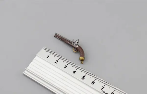 1/12 Scale M1911 Desert Pistol Model for Action Figures - Image 20
