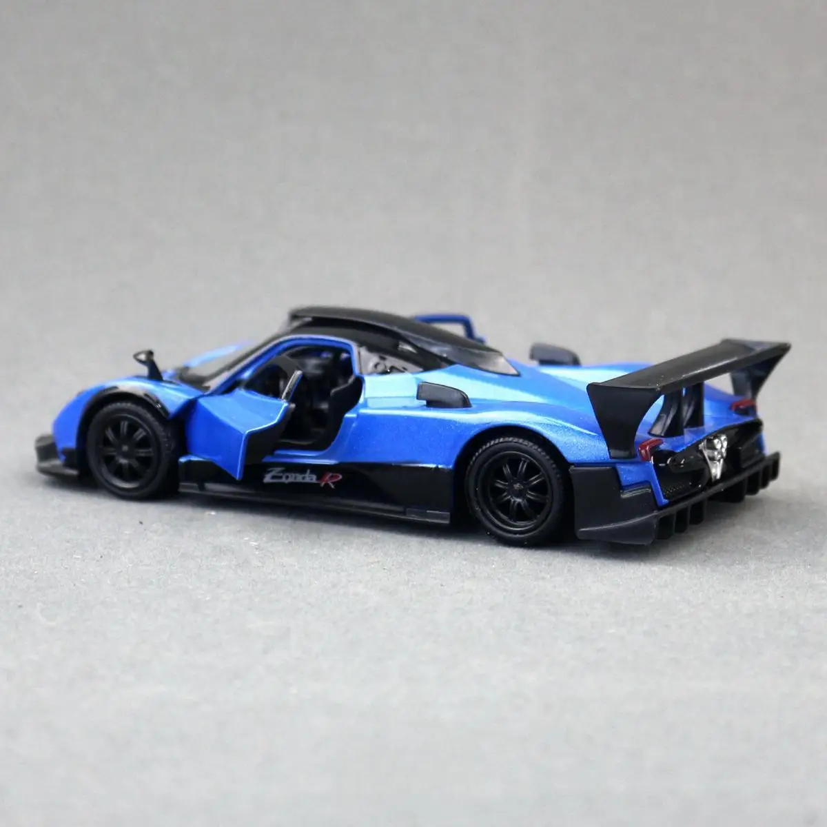 1/36 Pagani Zonda R Diecast Toy Car Model 2 1/36 Pagani Zonda R Diecast Toy Car Model - Image 2