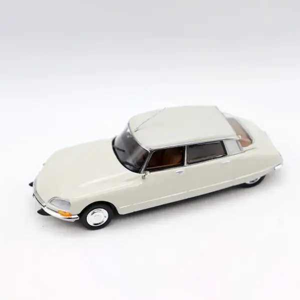 1/43 Citroen DS 23 1974 Alloy Car Model - Image 4