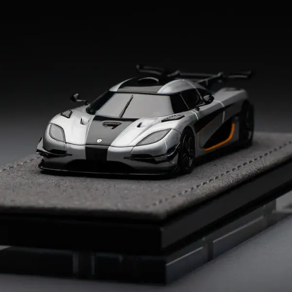 Pre-sale GRYNING ALPS 1:64 Resin Model Car - Image 2
