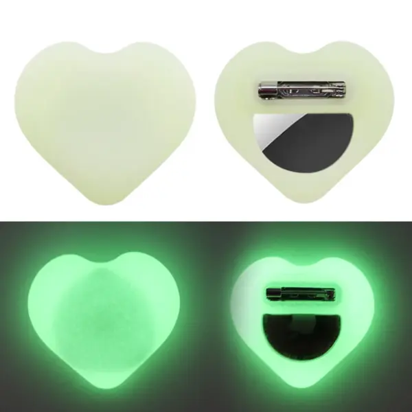 Heart-Shaped Silicone AirTag Protective Case - Image 25