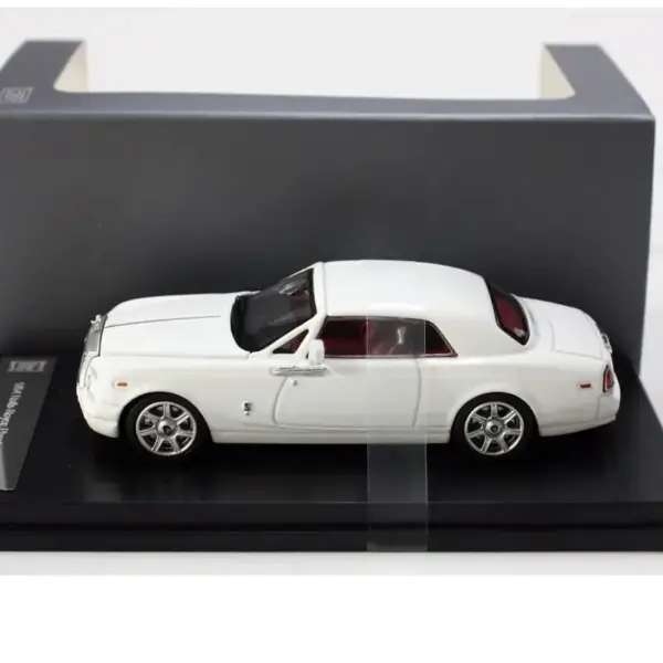 1/64 Scale Diecast Phantom Alloy Car Model - Image 4