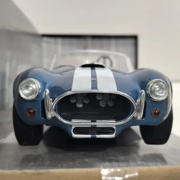 SOLIDO 1:18 Shelby Cobra 427 MKII Alloy Model - Image 2