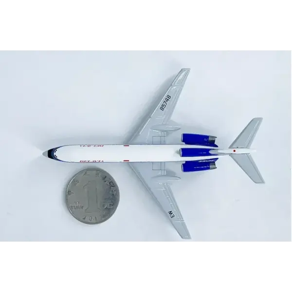 Belarusian Airlines TU-154M Diecast Model 1:500 - Image 2