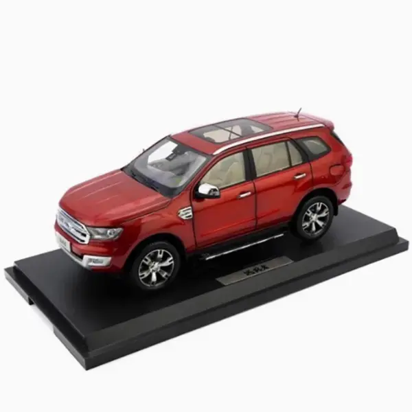 Everest 2016 Off-Road SUV Diecast Model 1:18 Scale - Image 2