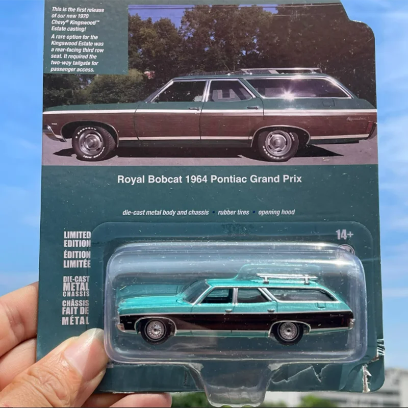 1:64 Chevy Wagon Diecast Metal Model 3 1:64 Chevy Wagon Diecast Metal Model - Image 3