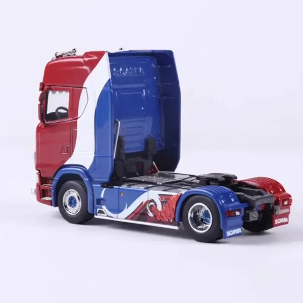 GCD 1/64 Scale Alloy Tractor Model Collectible - Image 4