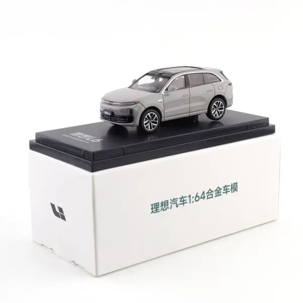 Ideal Car L6 L7 L8 L9 1:64 Alloy Model - Image 25